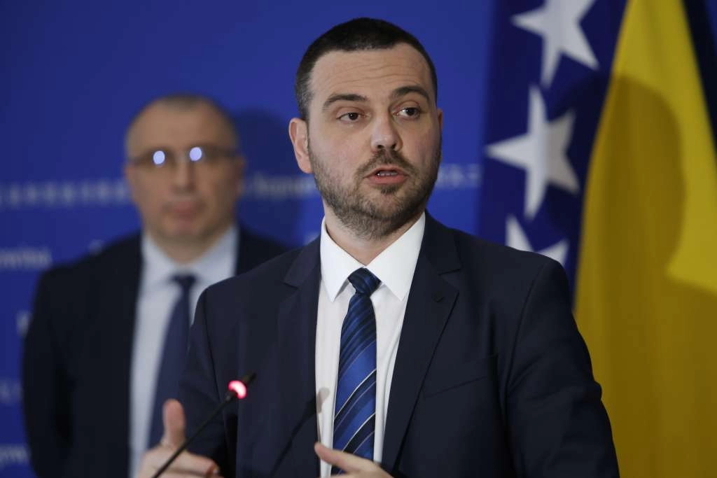 Magazinović: Ako tko misli da ćemo glasati za izmjene Izbornog zakona, u žestokoj je zabludi